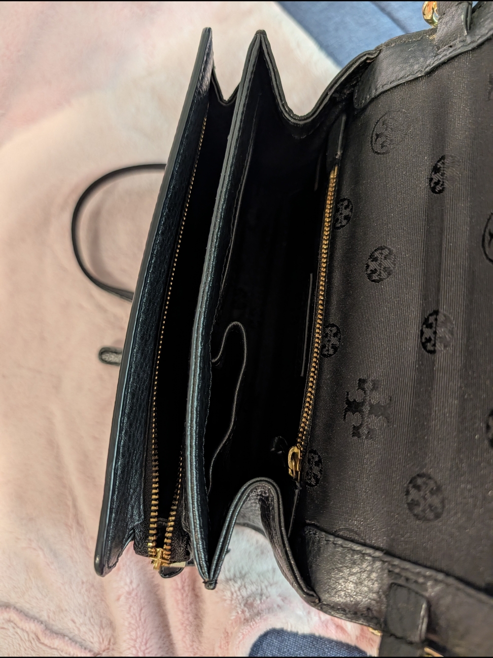 Tory Burch Crossbody Bag - Picture 9 of 11